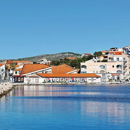 Stunning In Daire Rogoznica (Sibenik-Knin)